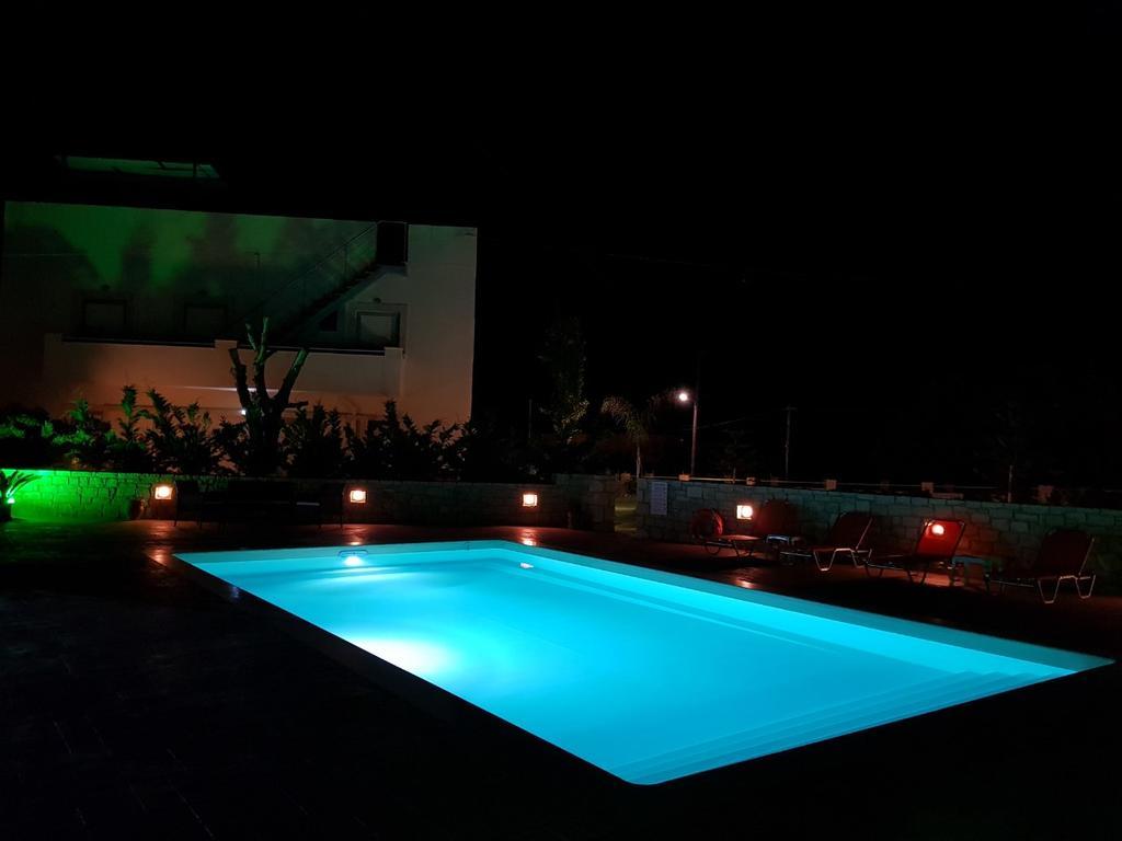 Almyra Apartments & Suites Sfáka Exterior foto
